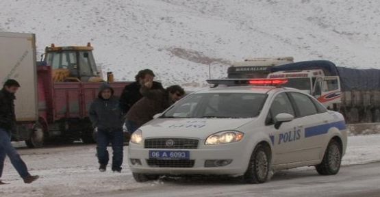 Yoğun Kar Yağışı Aksaray-Ankara ve Nevşehir Karayolunu Kapattı